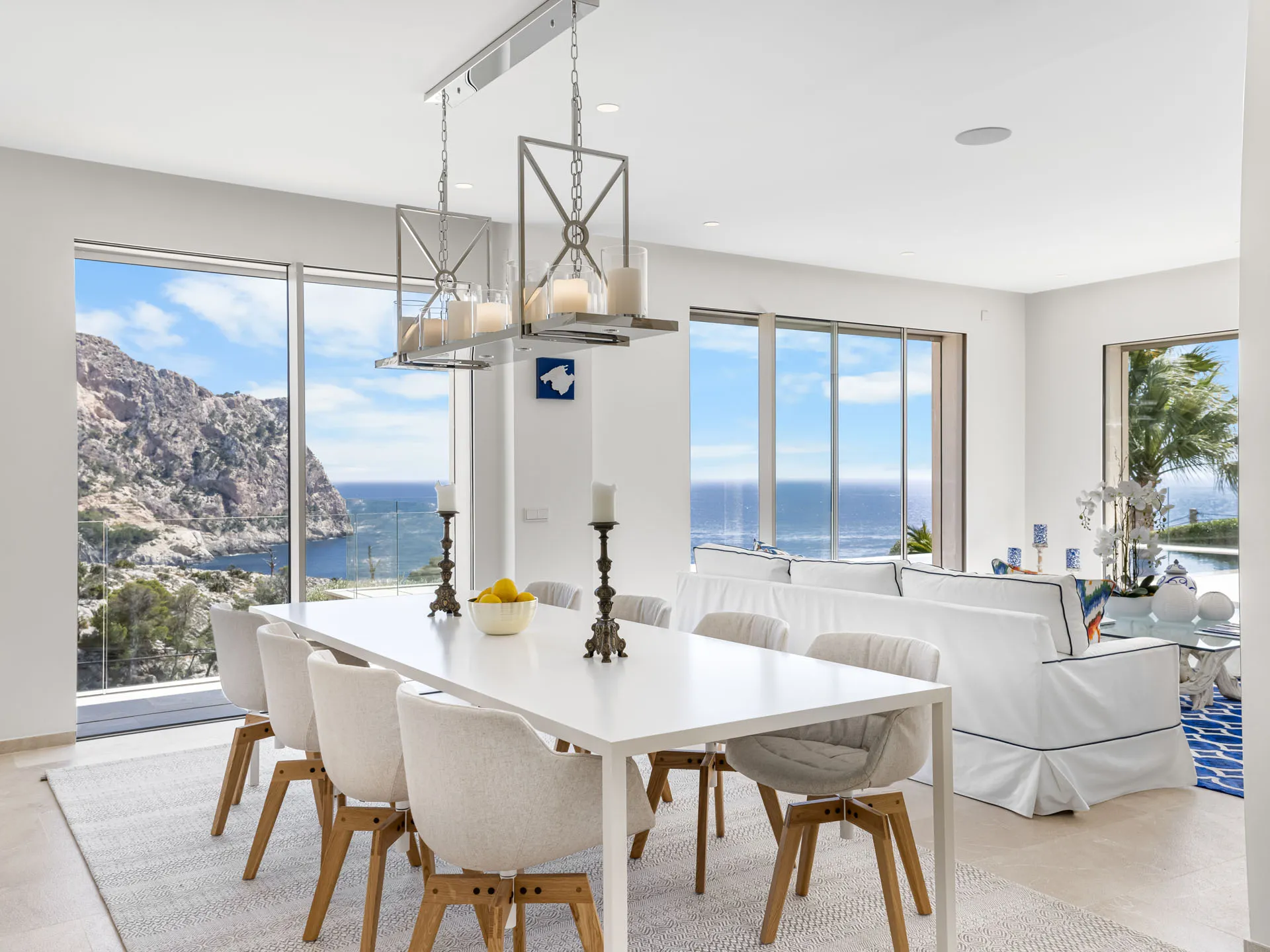 Donde la luz se une al lujo - Villa con vistas al mar, casa de invitados y piscina-10