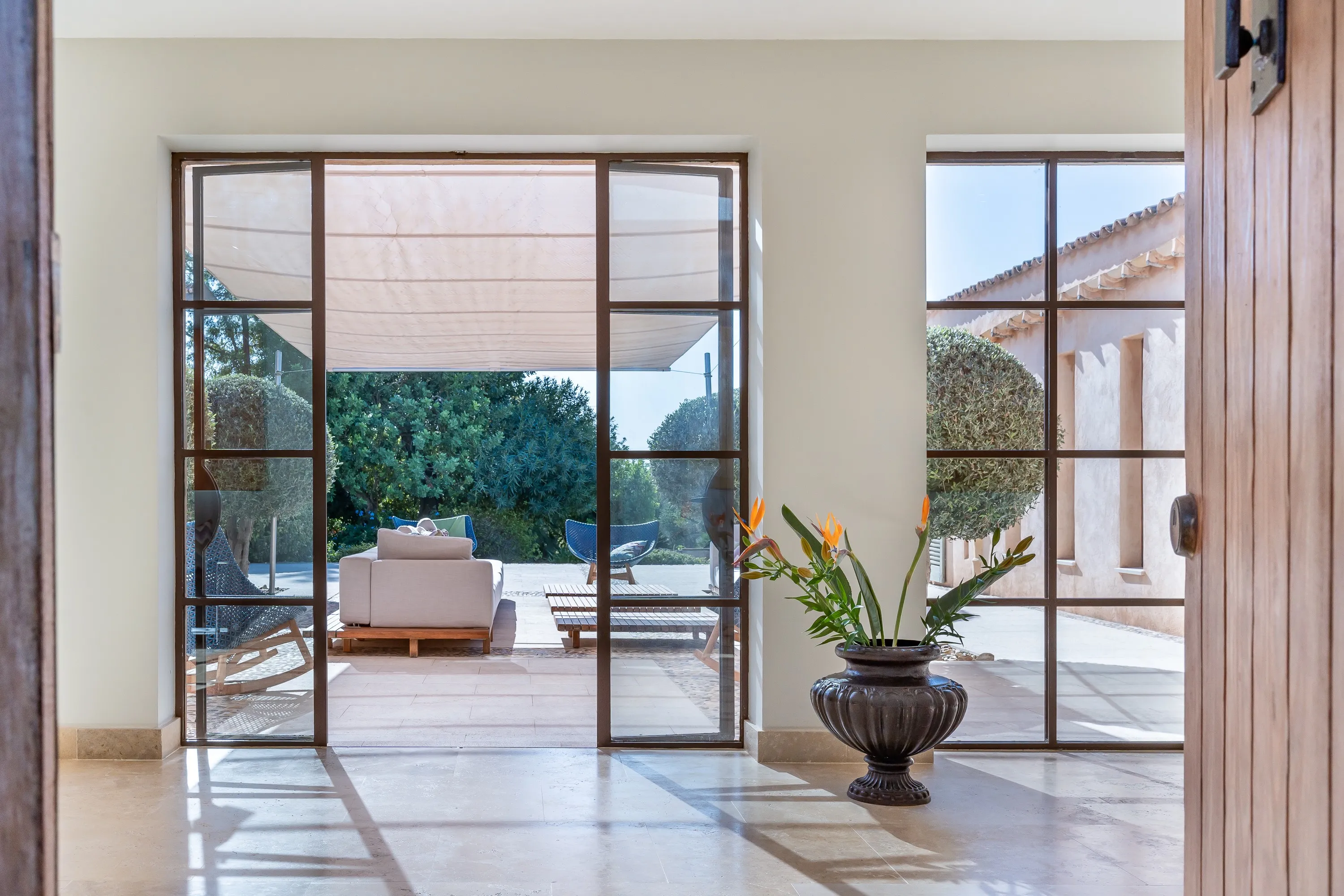 Residencia mediterránea autosuficiente en una ubicación única-11