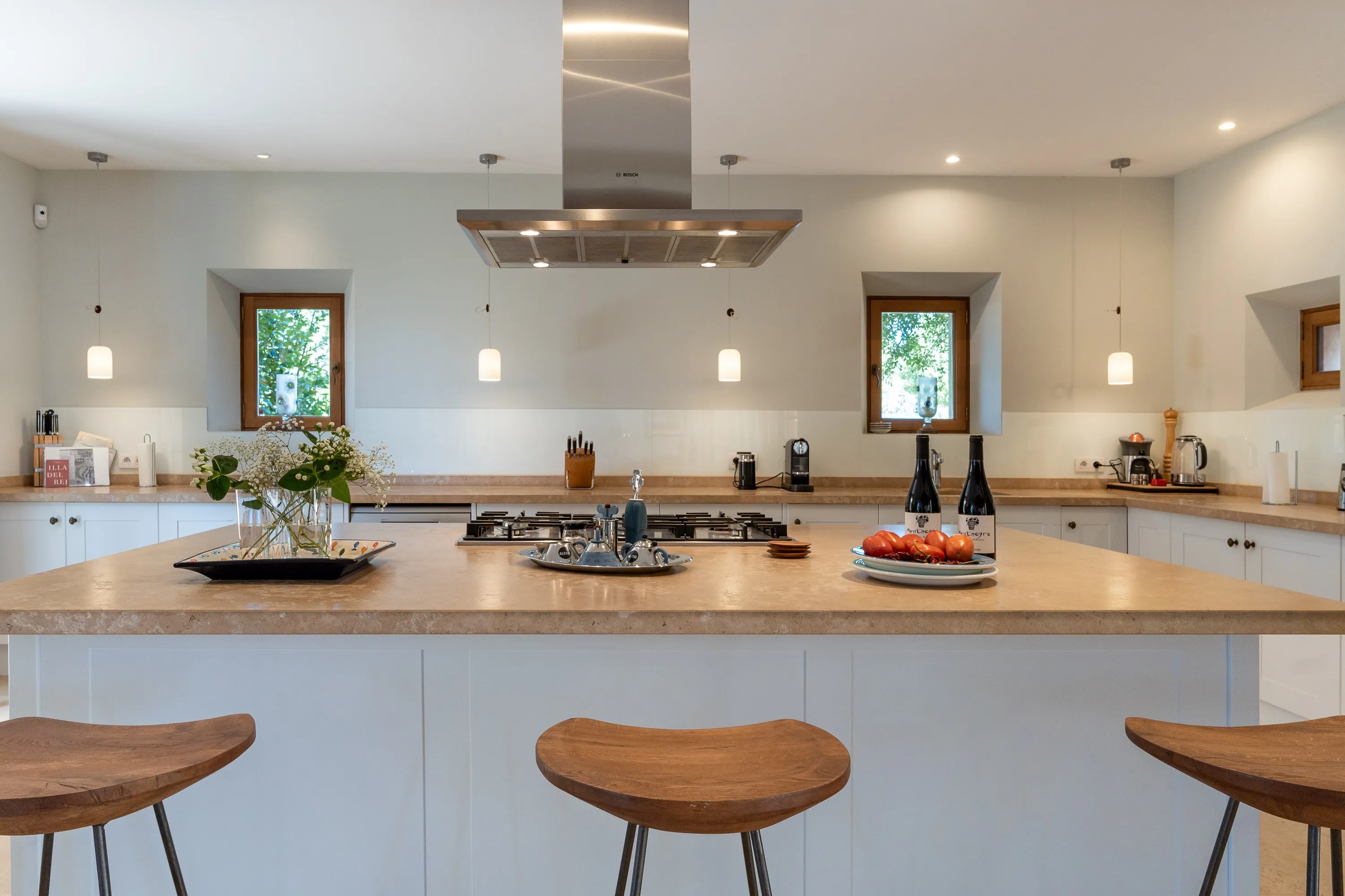 Selvforsynende middelhavsbolig med top beliggenhed-7