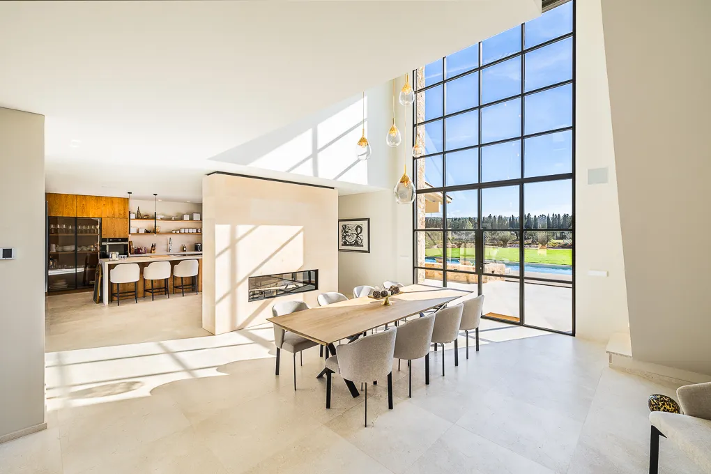 Self-sufficient country house with vineyard in Santa Maria-3