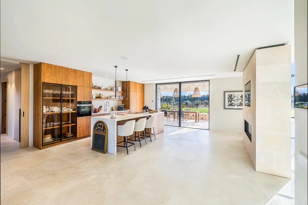 Oasis contemporaine avec son propre vignoble-4