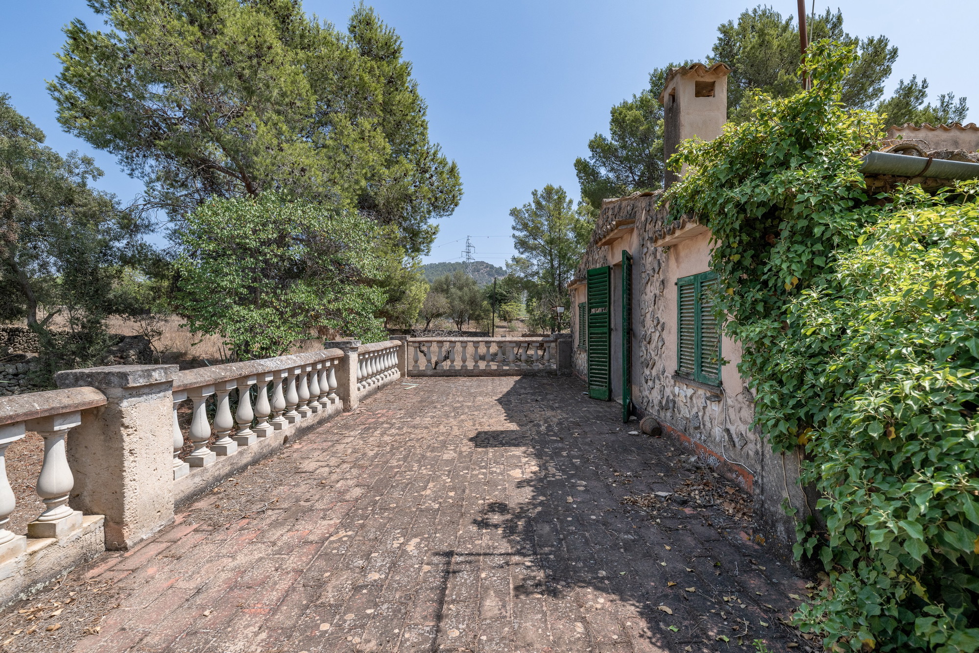 Finca with spectacular views in Alaró-9