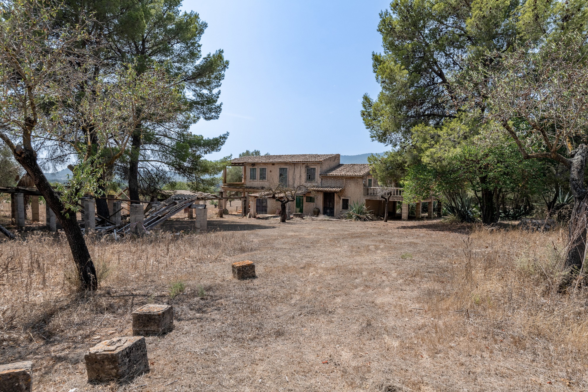Finca with spectacular views in Alaró-2