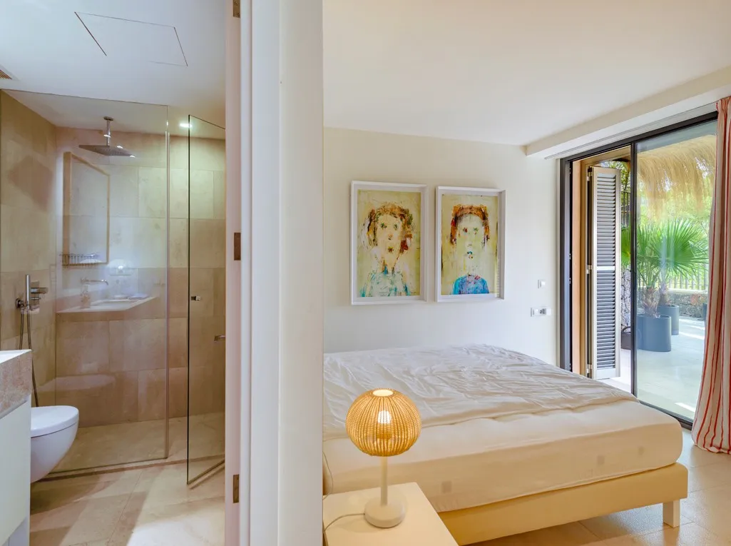 Magnificent sea view villa in Puerto de Sóller-17