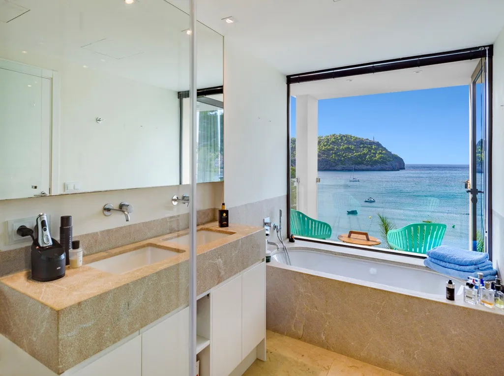 Magnificent sea view villa in Puerto de Sóller-14
