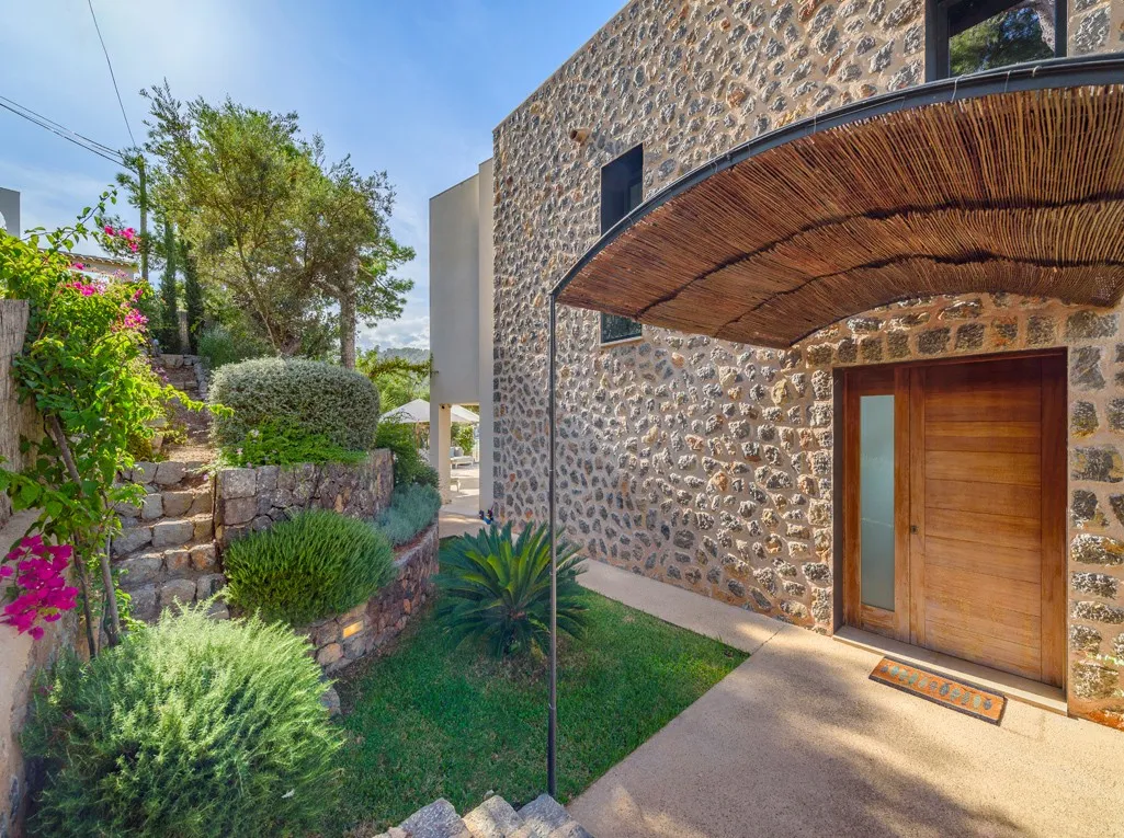 Storslået villa med havudsigt i Puerto Sóller-20