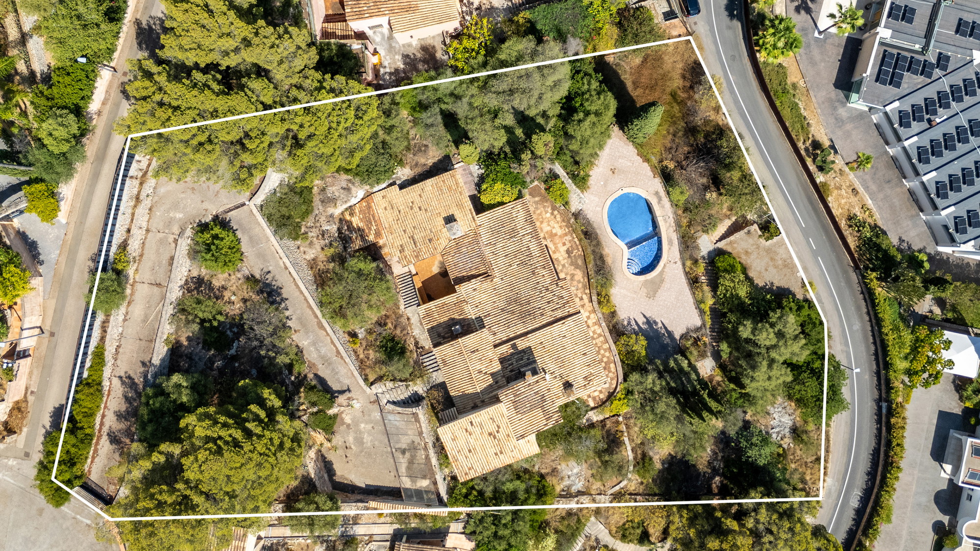 Spectacular sea view plot in Son Vida-2