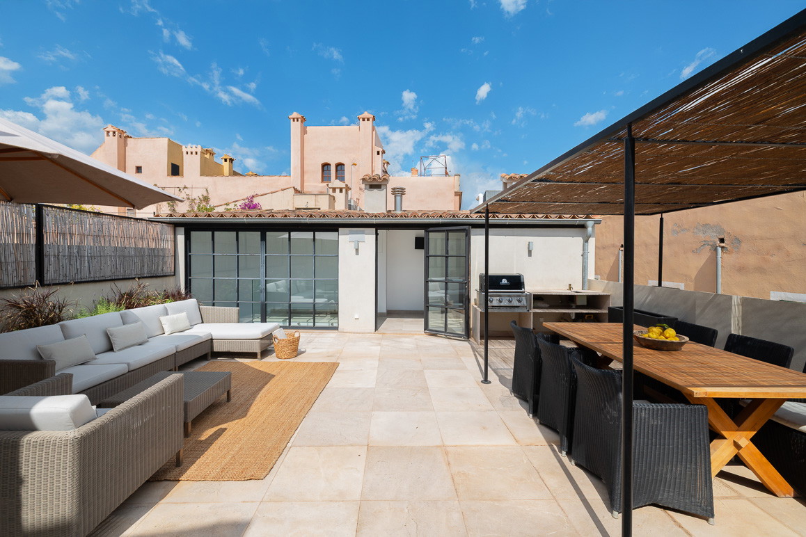 Elegante casa a schiera con terrazza nel quartiere di Calatrava-23