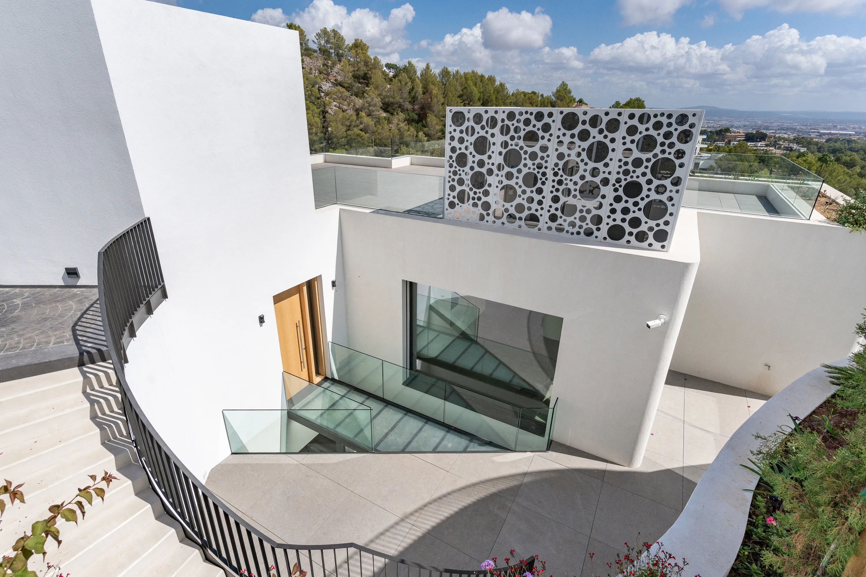 Esclusiva villa di nuova costruzione con vista panoramica e parziale sul mare a Son Vida-18