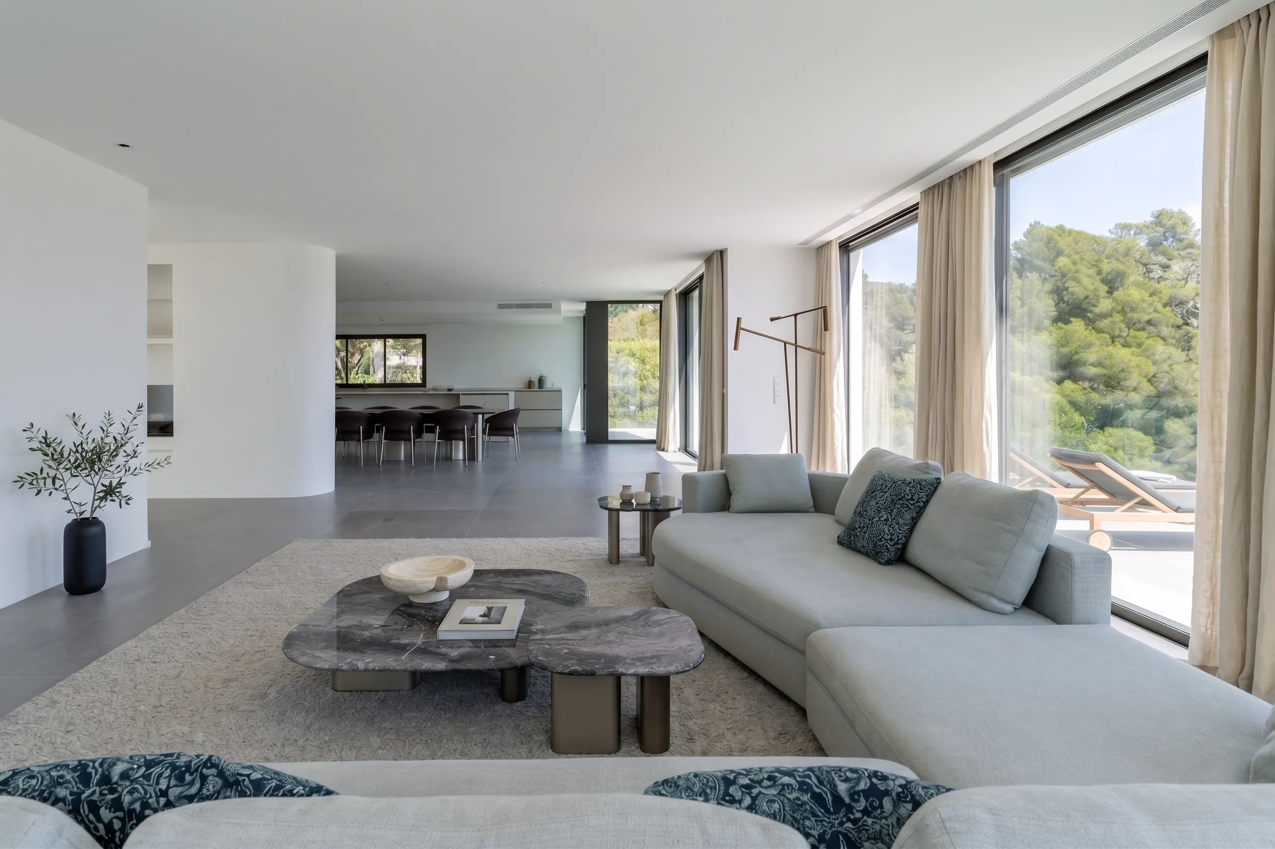 Exclusieve nieuwbouwvilla met panoramisch en gedeeltelijk zeezicht in Son Vida-5