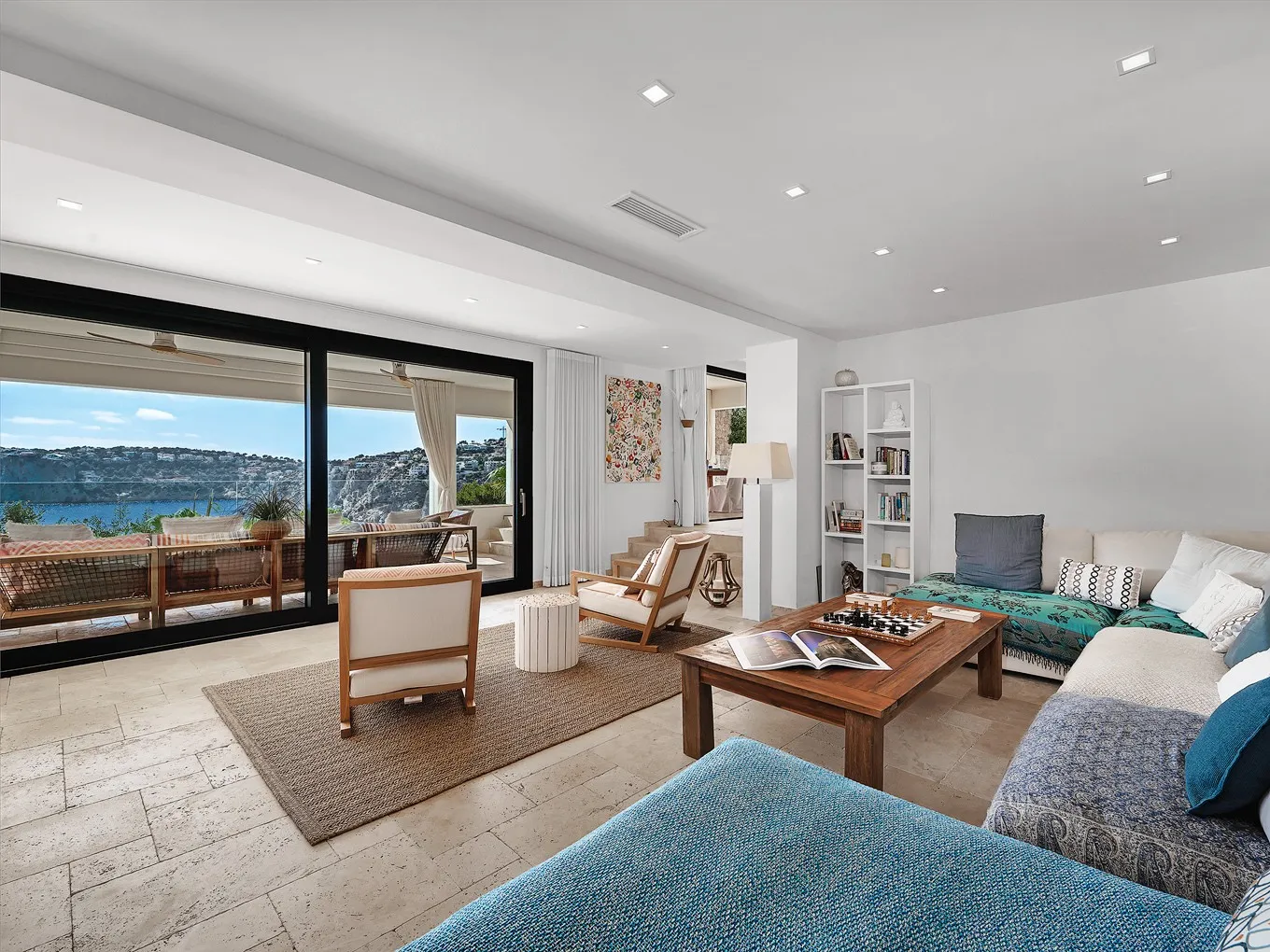 Modern villa med fantastisk havsutsikt-4