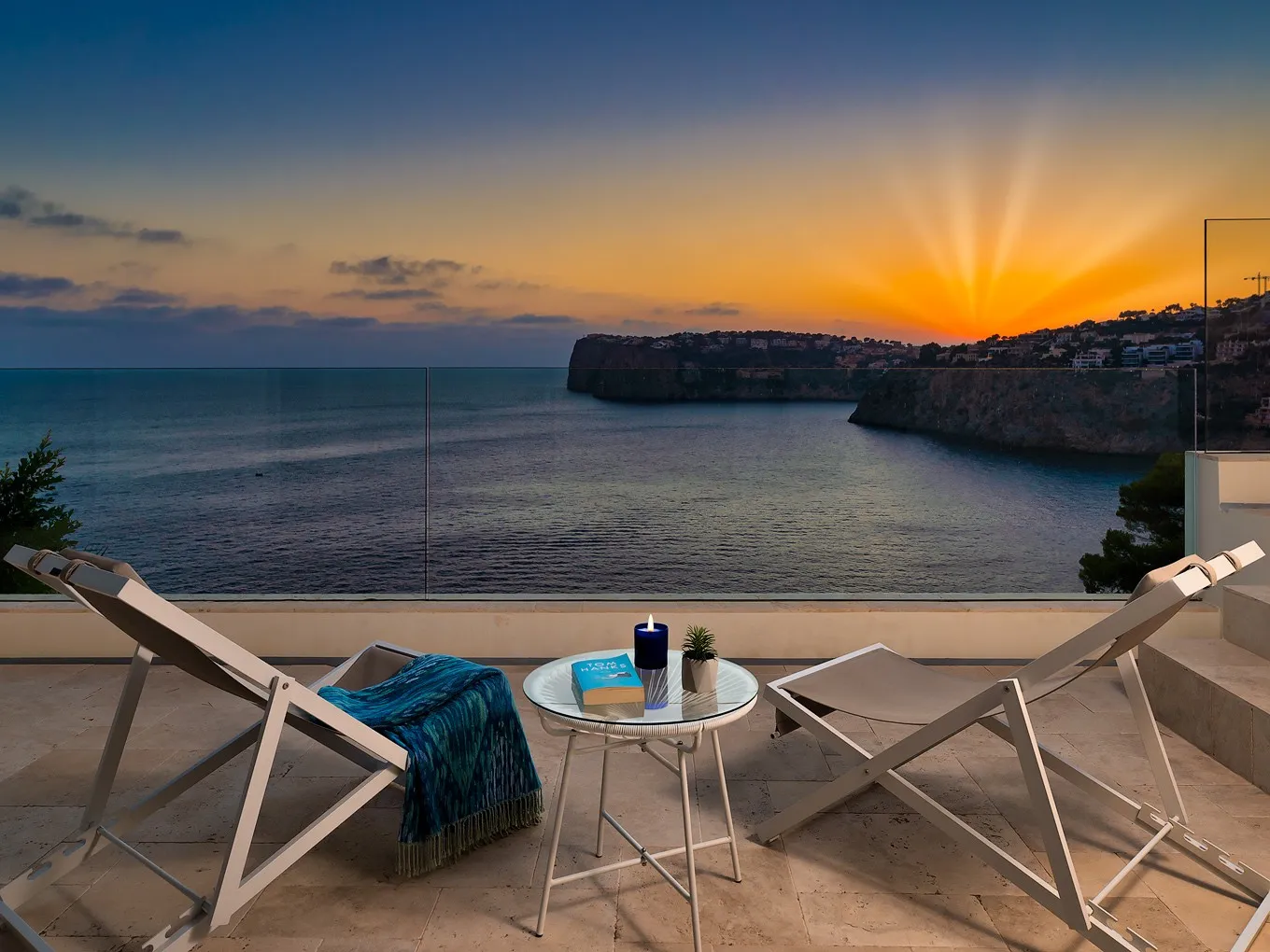 Moderne villa met adembenemend uitzicht op zee-3