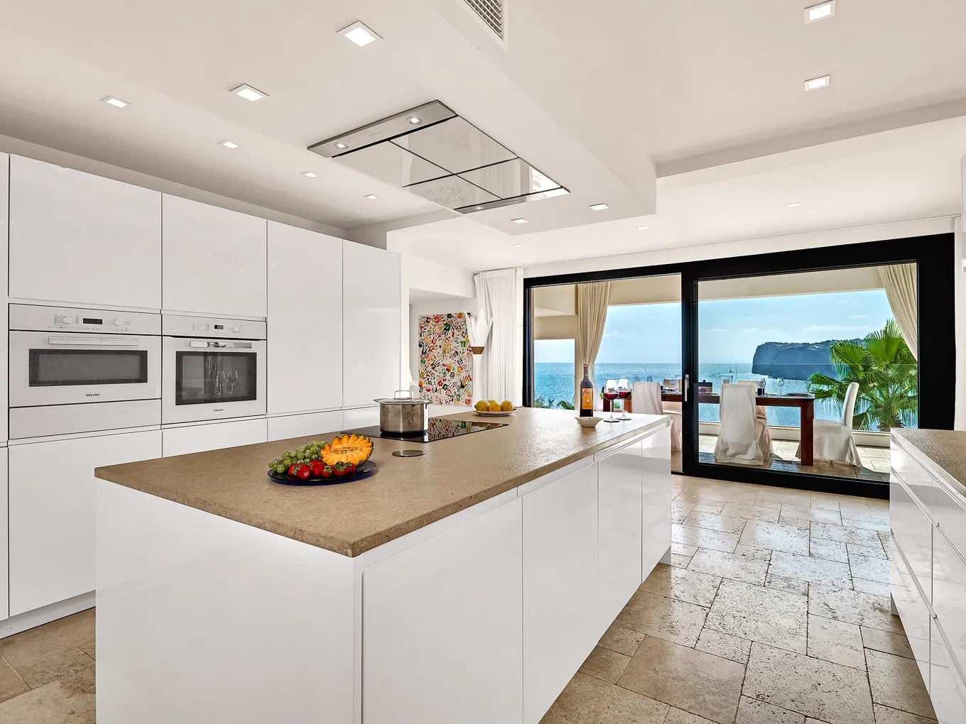 Modern villa med fantastisk havsutsikt-5