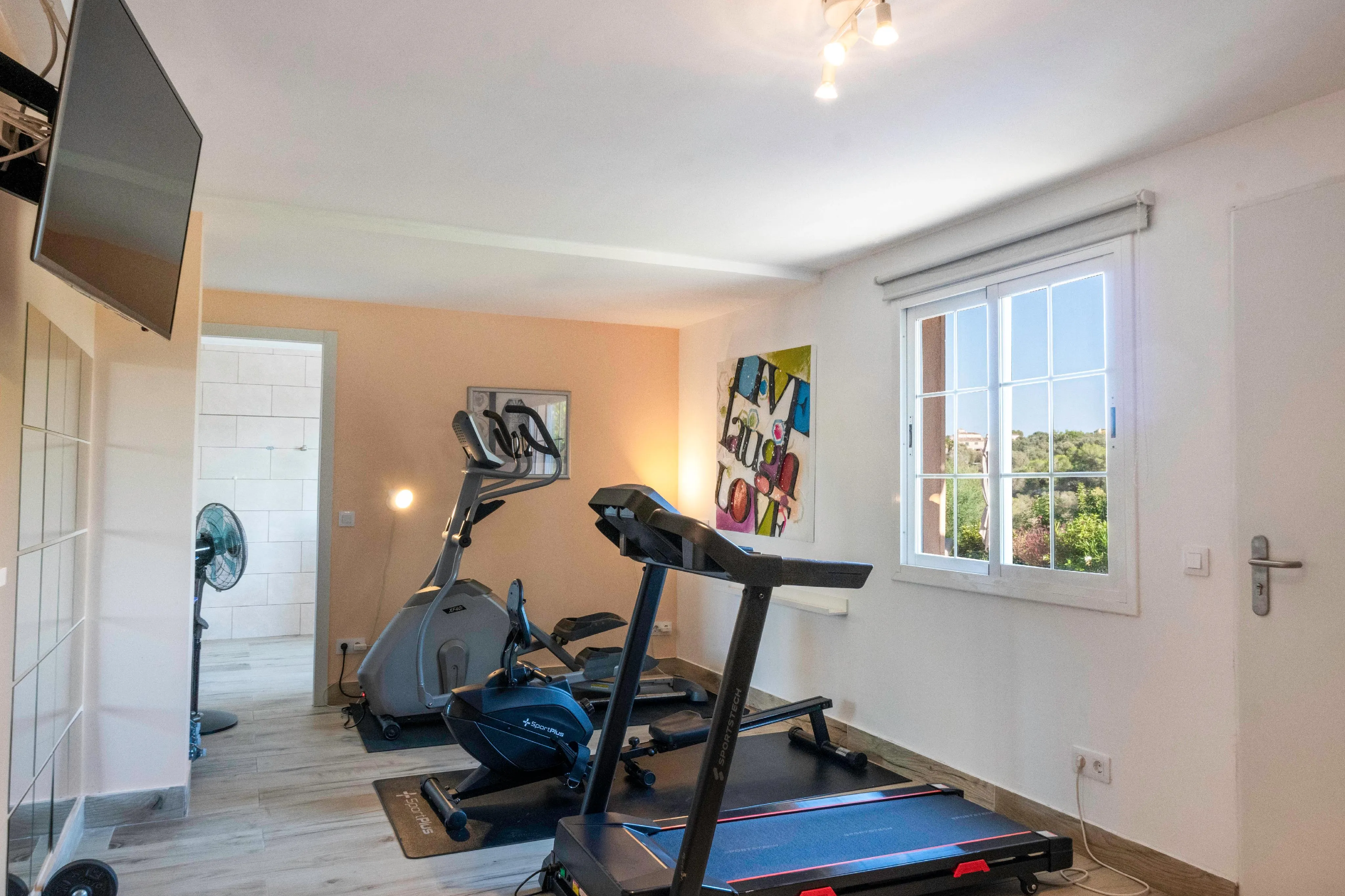 Exclusieve mediterrane woning op een centrale toplocatie met veel extra's-12