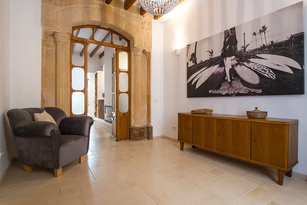 Encantadora casa de pueblo con licencia de alquiler vacacional en el corazón de Alaró-1