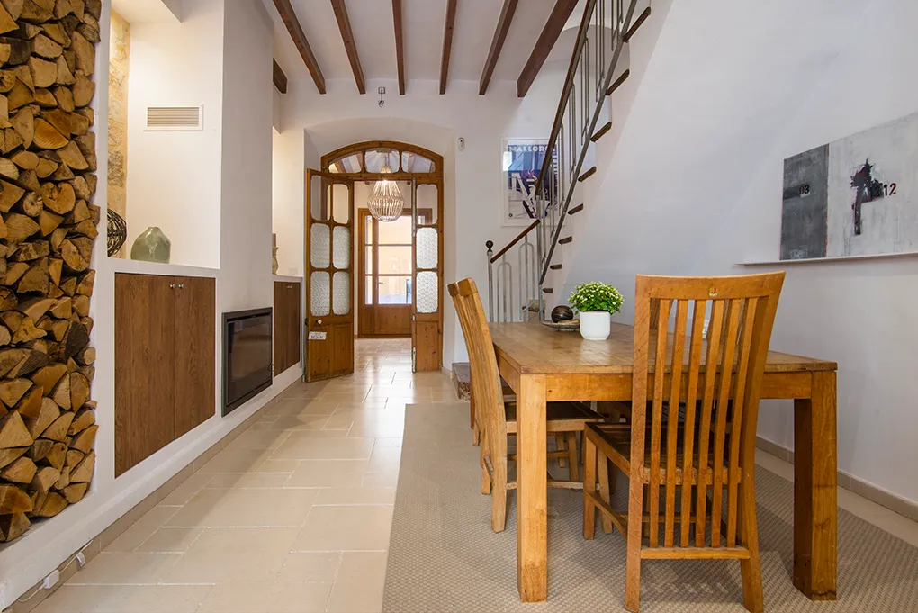 Encantadora casa de pueblo con licencia de alquiler vacacional en el corazón de Alaró-4