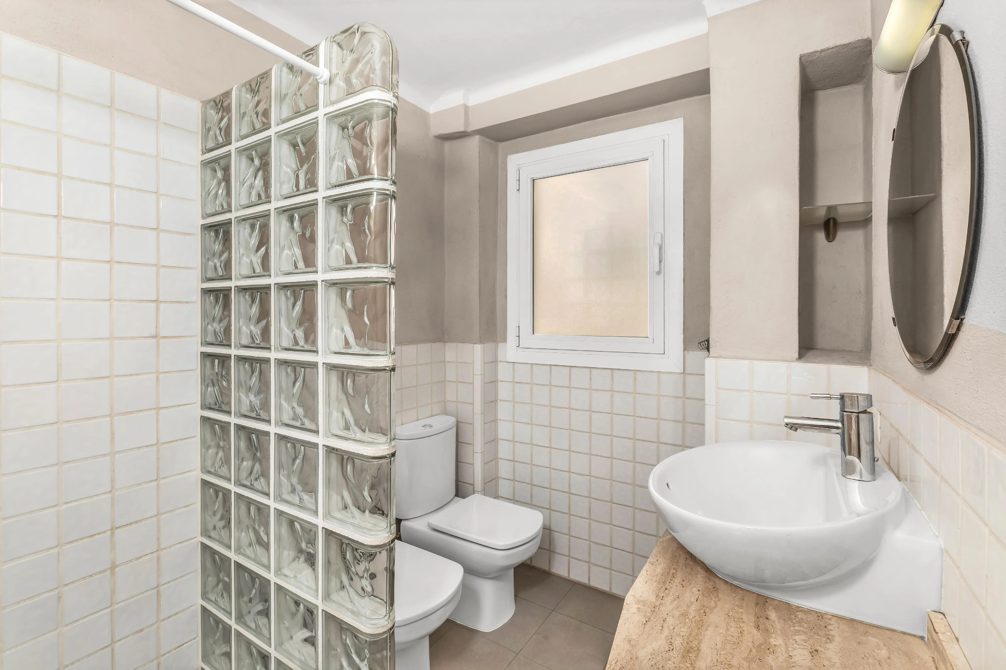 Una casa con balcone con vista sul mare e tramonti indimenticabili nel cuore di Palma-6