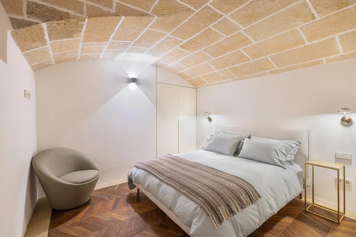 Mieszkanie na parterze z ogrodem w odrestaurowanym zabytkowym budynku-10