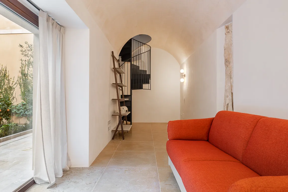 Mieszkanie na parterze z ogrodem w odrestaurowanym zabytkowym budynku-15