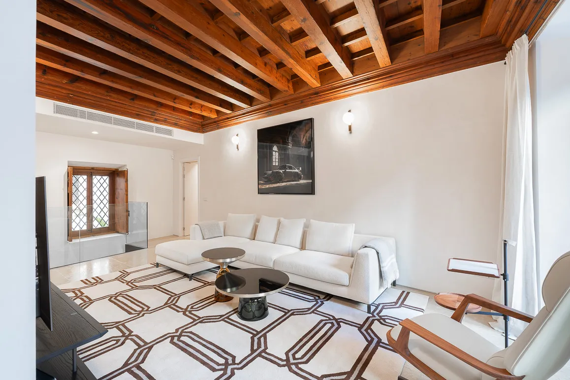 Mieszkanie na parterze z ogrodem w odrestaurowanym zabytkowym budynku-7