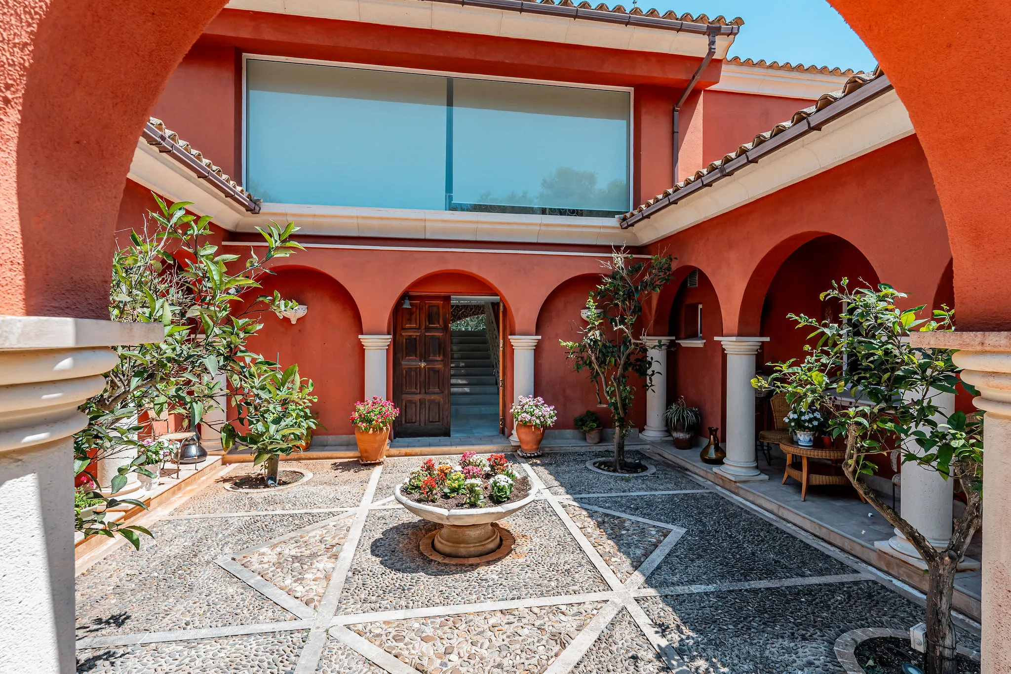 Encantadora casa de campo con enorme potencial-7