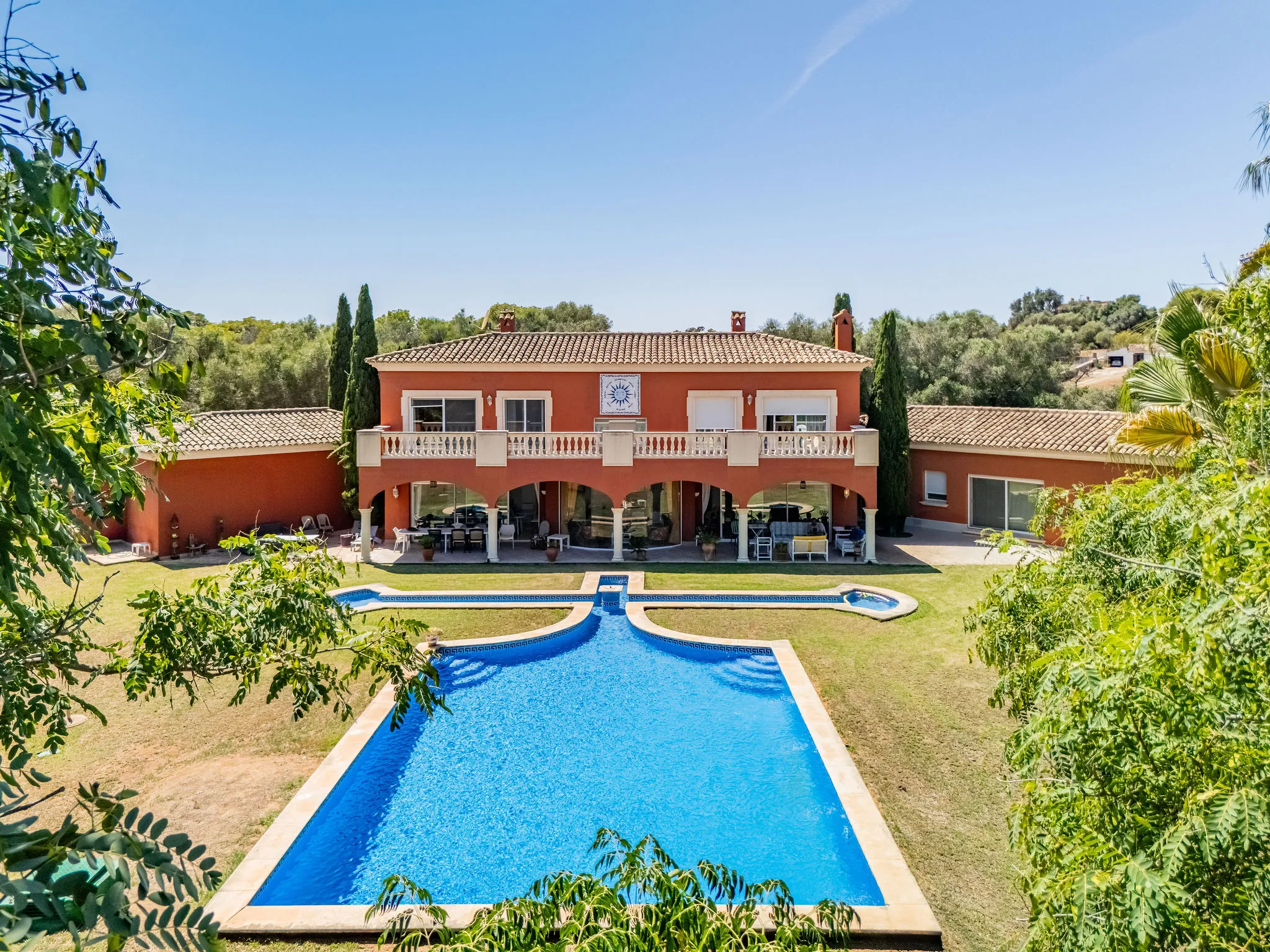 Encantadora casa de campo con enorme potencial-1