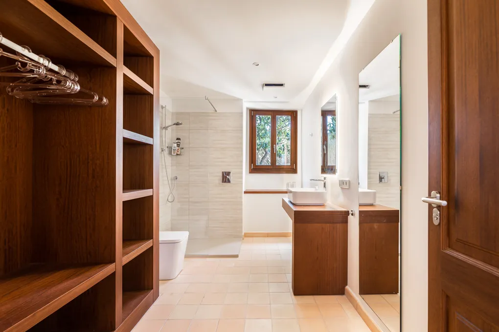 Elegant, totalrenoveret herregård med pool i Artà-6