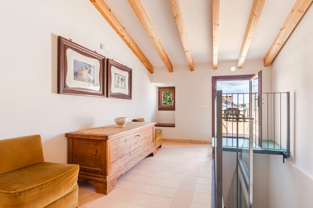 Elegant, totalrenoveret herregård med pool i Artà-8