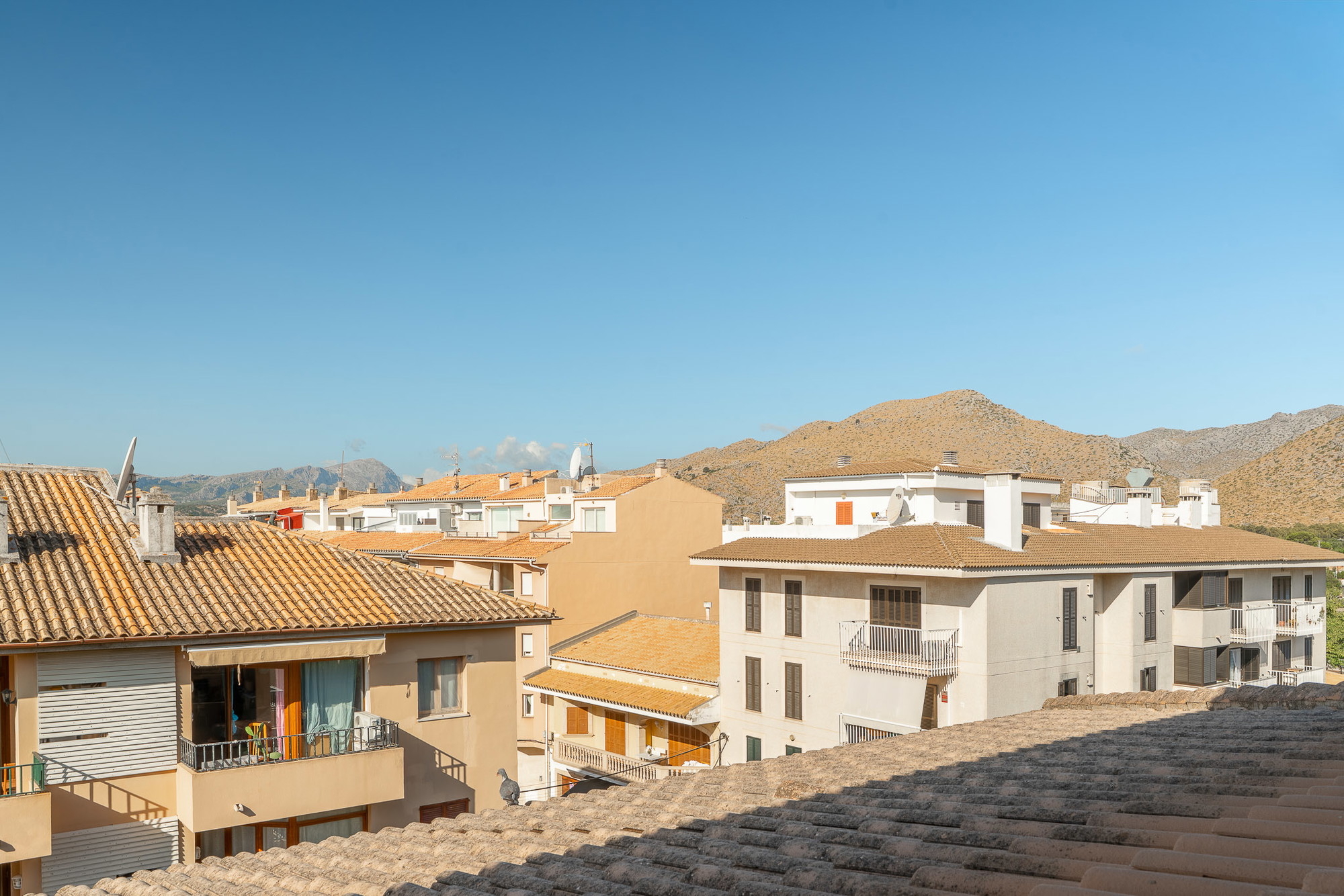 Bright penthouse with private roof terrace, Puerto Pollensa-9