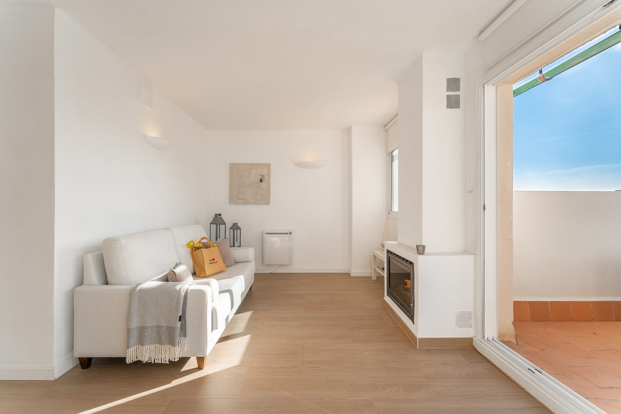 Bright penthouse with private roof terrace, Puerto Pollensa-3