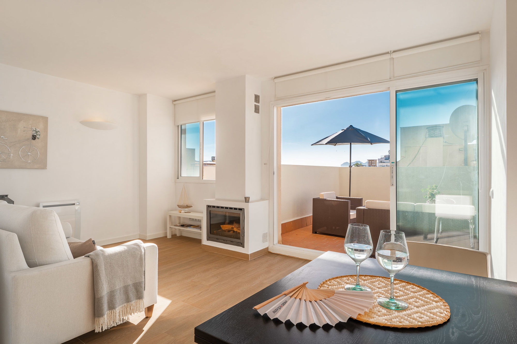 Luminoso apartamento con terraza privada en la azotea, Puerto Pollensa