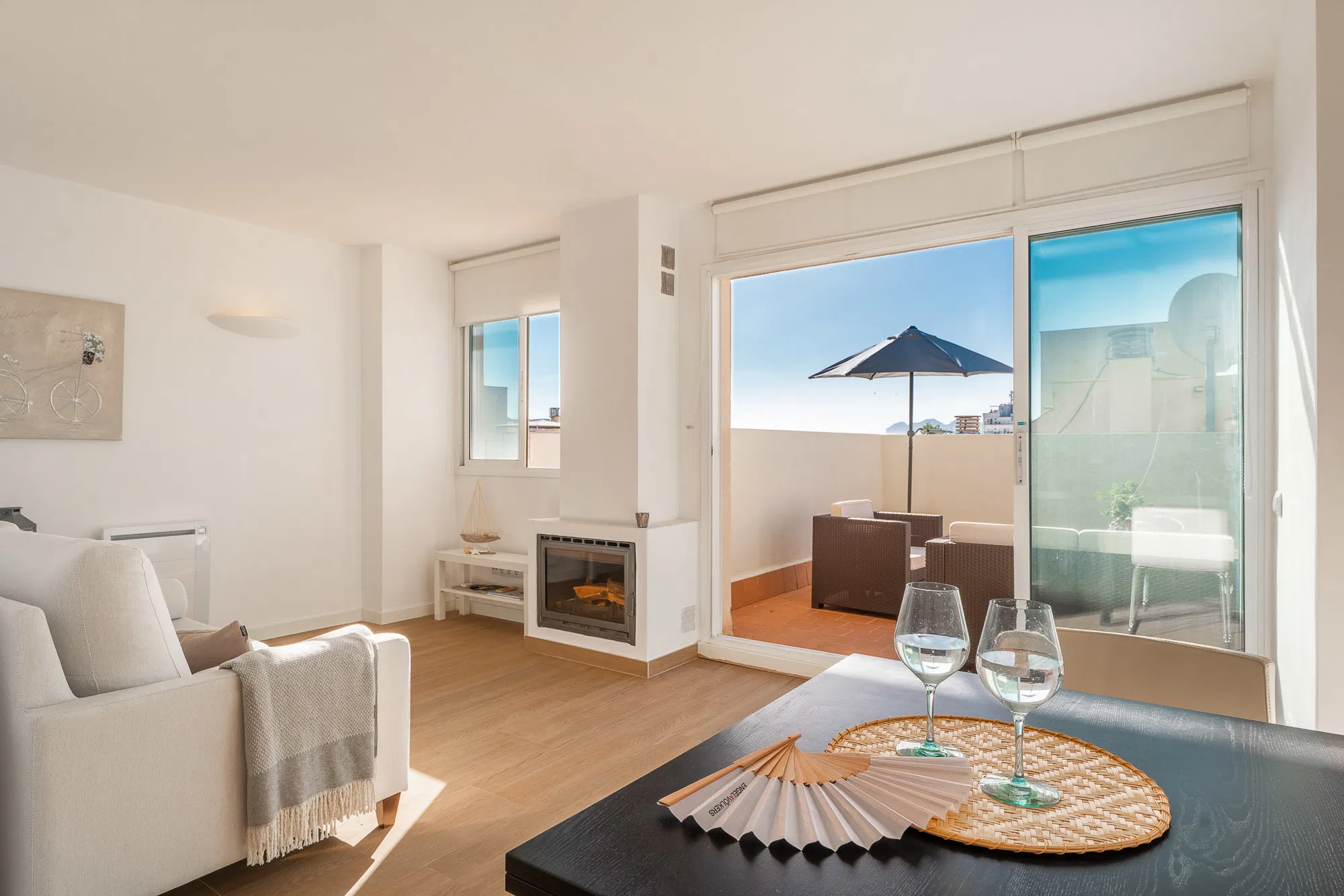 Bright penthouse with private roof terrace, Puerto Pollensa-1