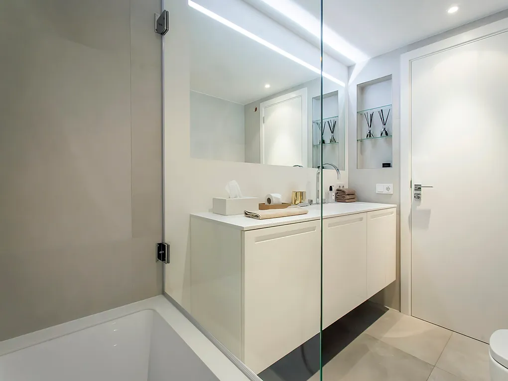 Apartamento con vistas al mar en Puerto Portals-9