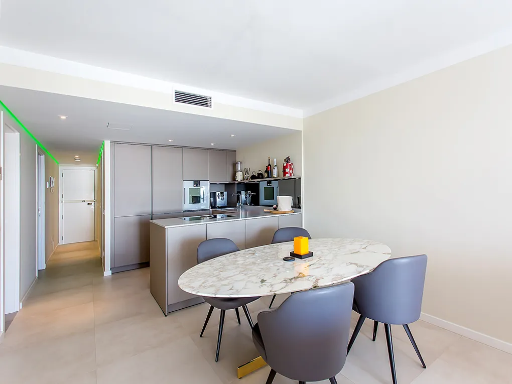 Apartamento con vistas al mar en Puerto Portals-4