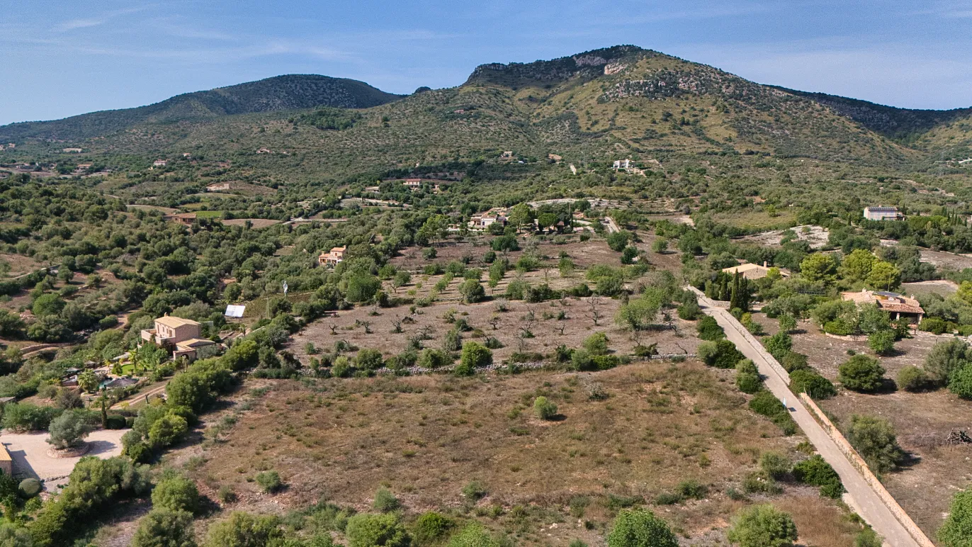 Elegante Neubaufinca mit schönem Landschaftsblick-13