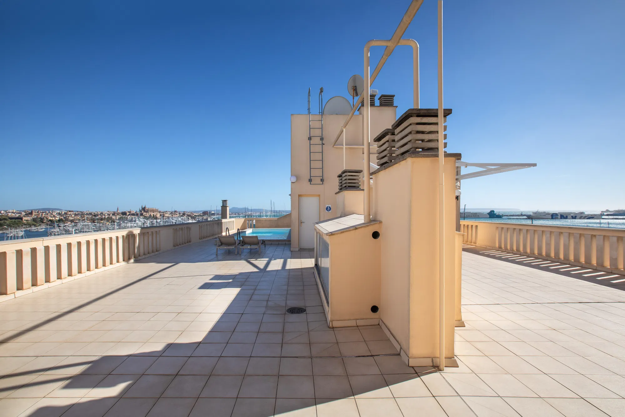 Modern apartment in Palma-13