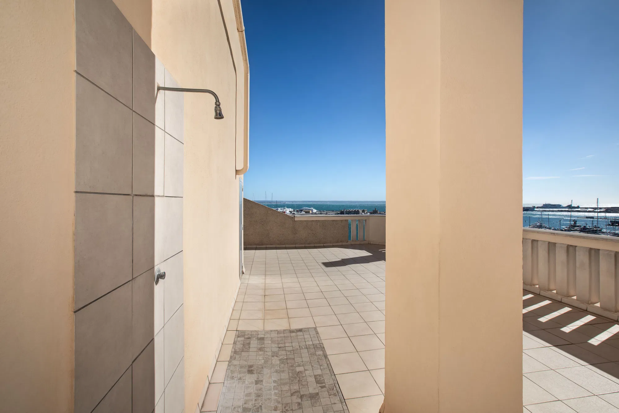 Modern apartment in Palma-15