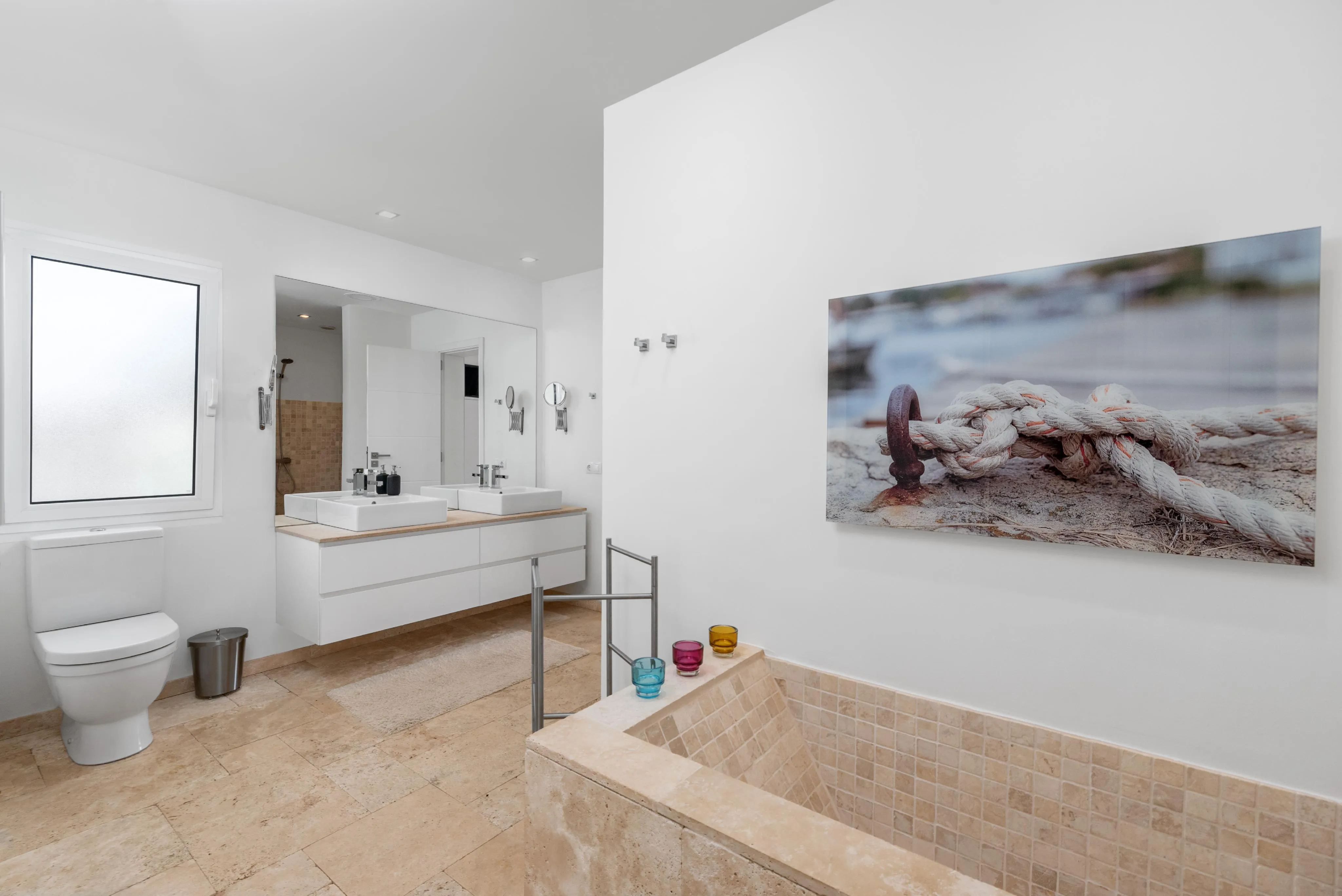 Nowoczesna śródziemnomorska willa z widokiem na morze w popularnej dzielnicy mieszkalnej-9