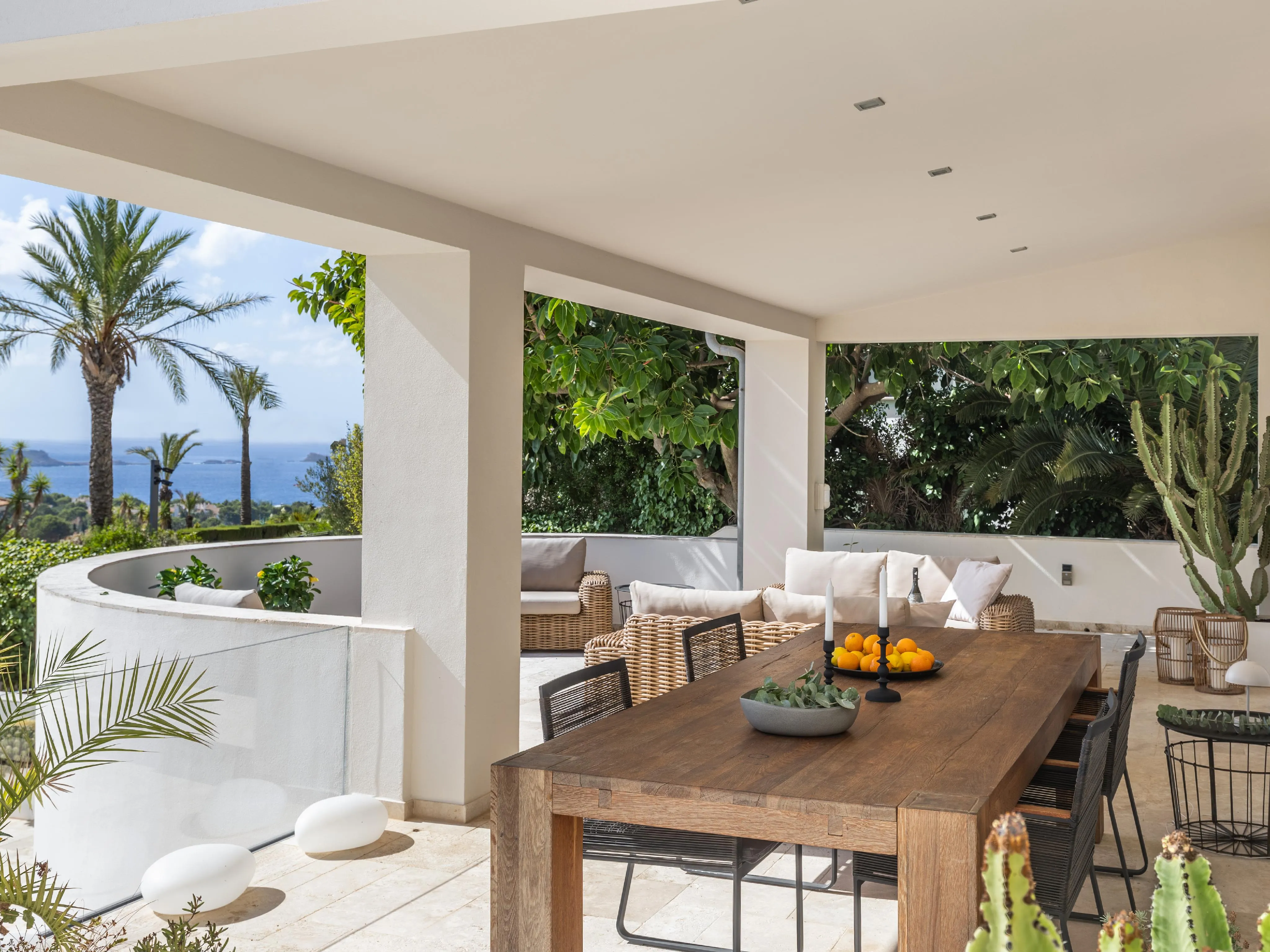 Moderne mediterrane villa met zeezicht in populaire woonwijk-4