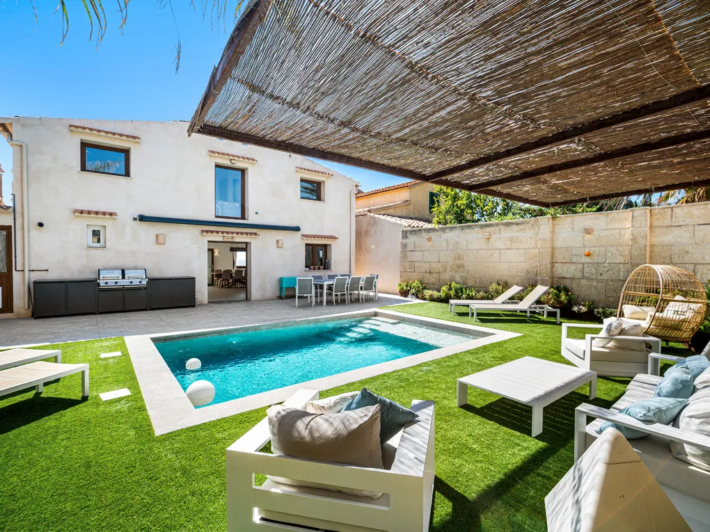 Seafront villa with pool-7