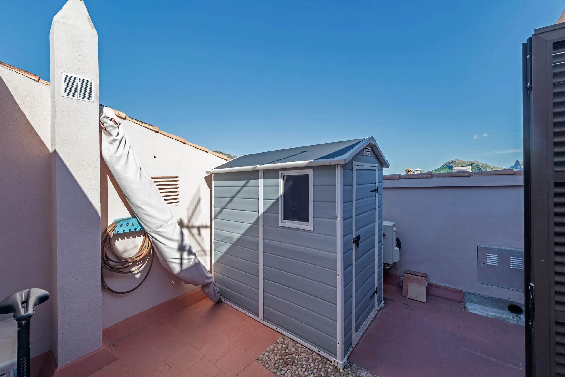 Stadthaus am Calvario mit Garage, Terrassen & Meerblick-15