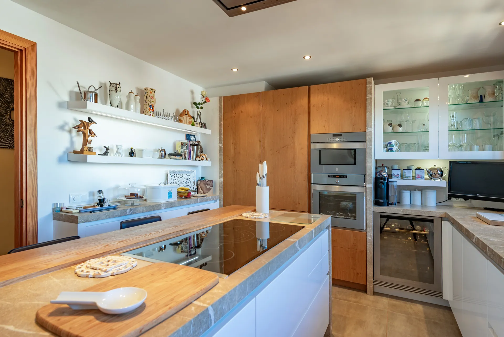 Stadthaus am Calvario mit Garage, Terrassen & Meerblick-6