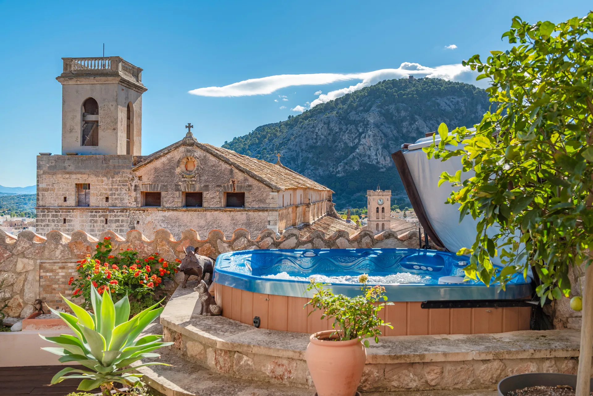 Maison de ville au Calvario avec garage, terrasses et vue mer-1