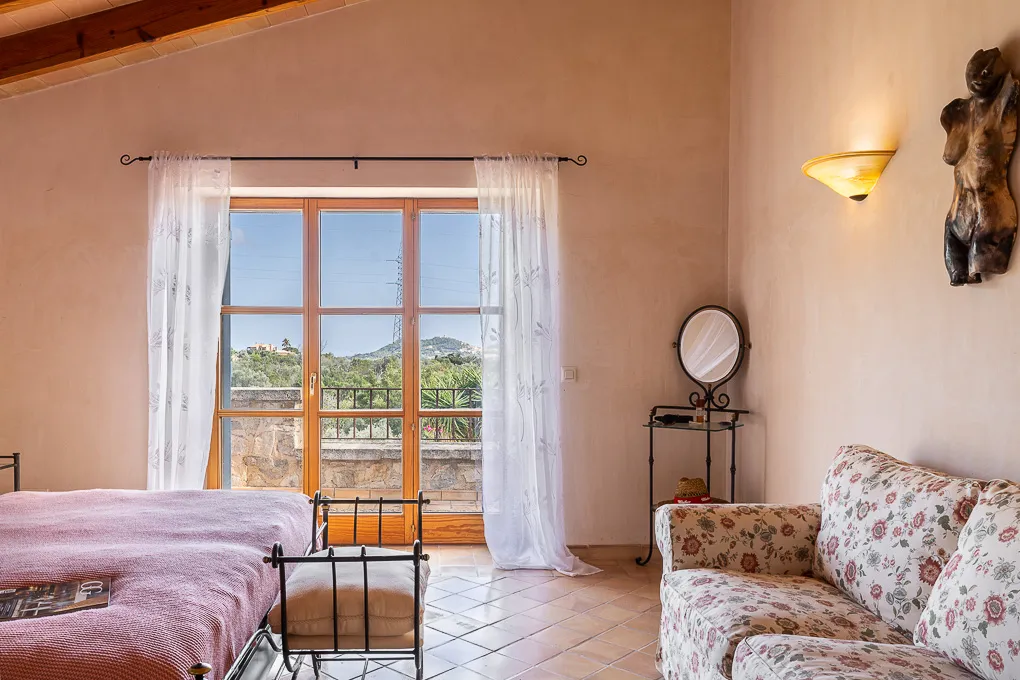 Propiedad con magníficas vistas panorámicas-10