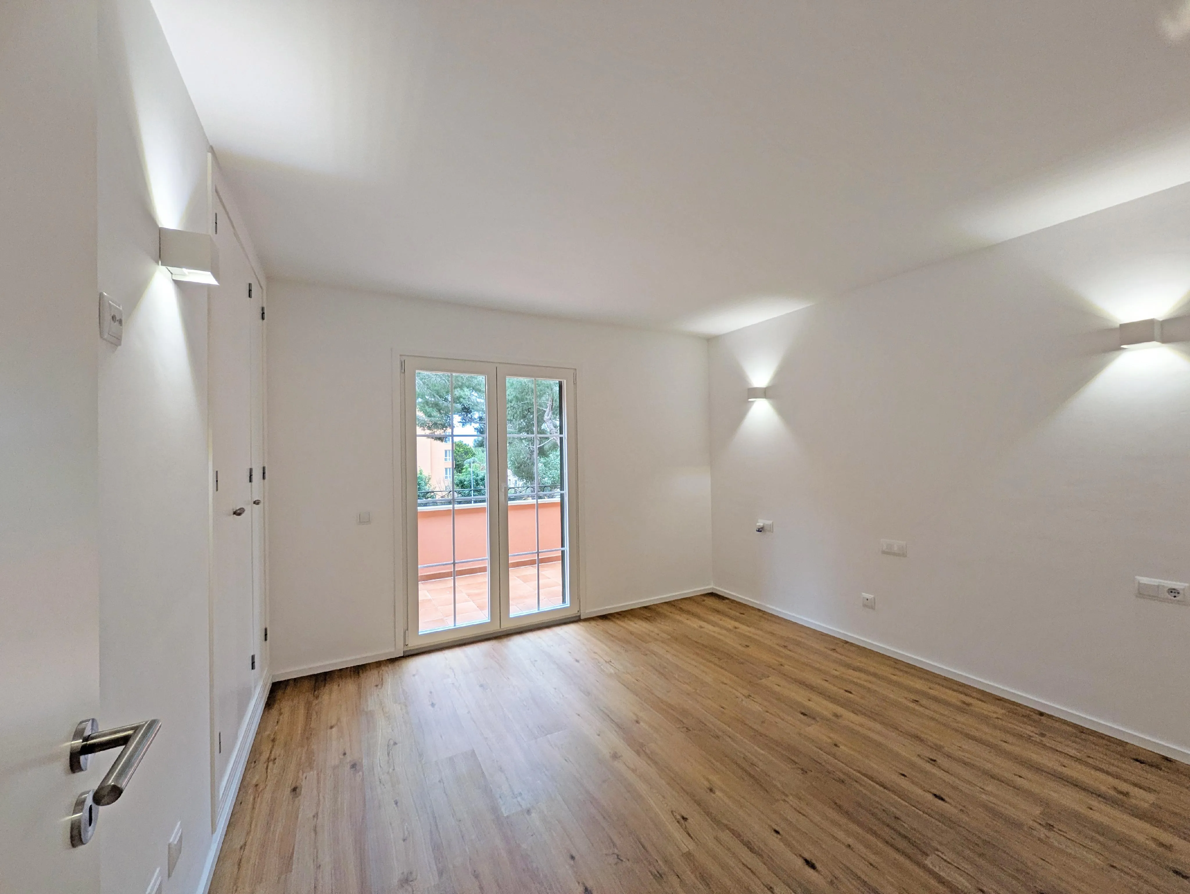 Charmant appartement mansardé avec grande terrasse privée-5