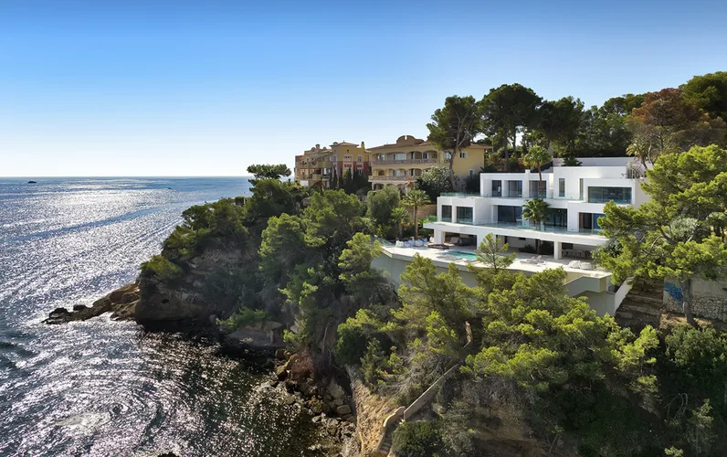 Vila en 1r línia del mar i amb accés privat