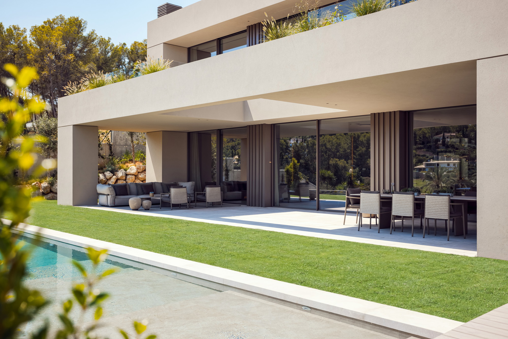 Exquisite designer villa overlooking Son Vida golf course with spa area-4