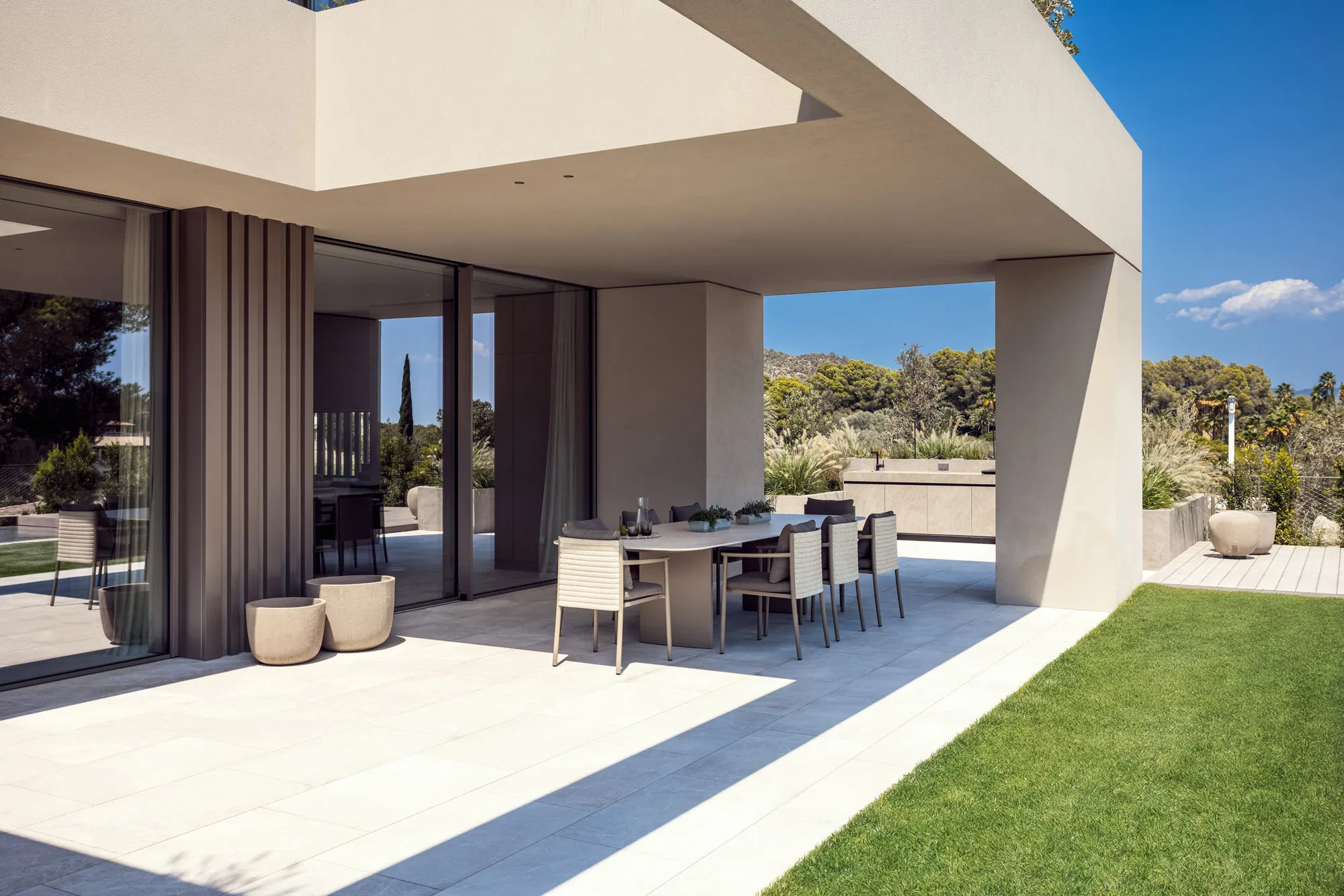 Exquisite designer villa overlooking Son Vida golf course with spa area-40