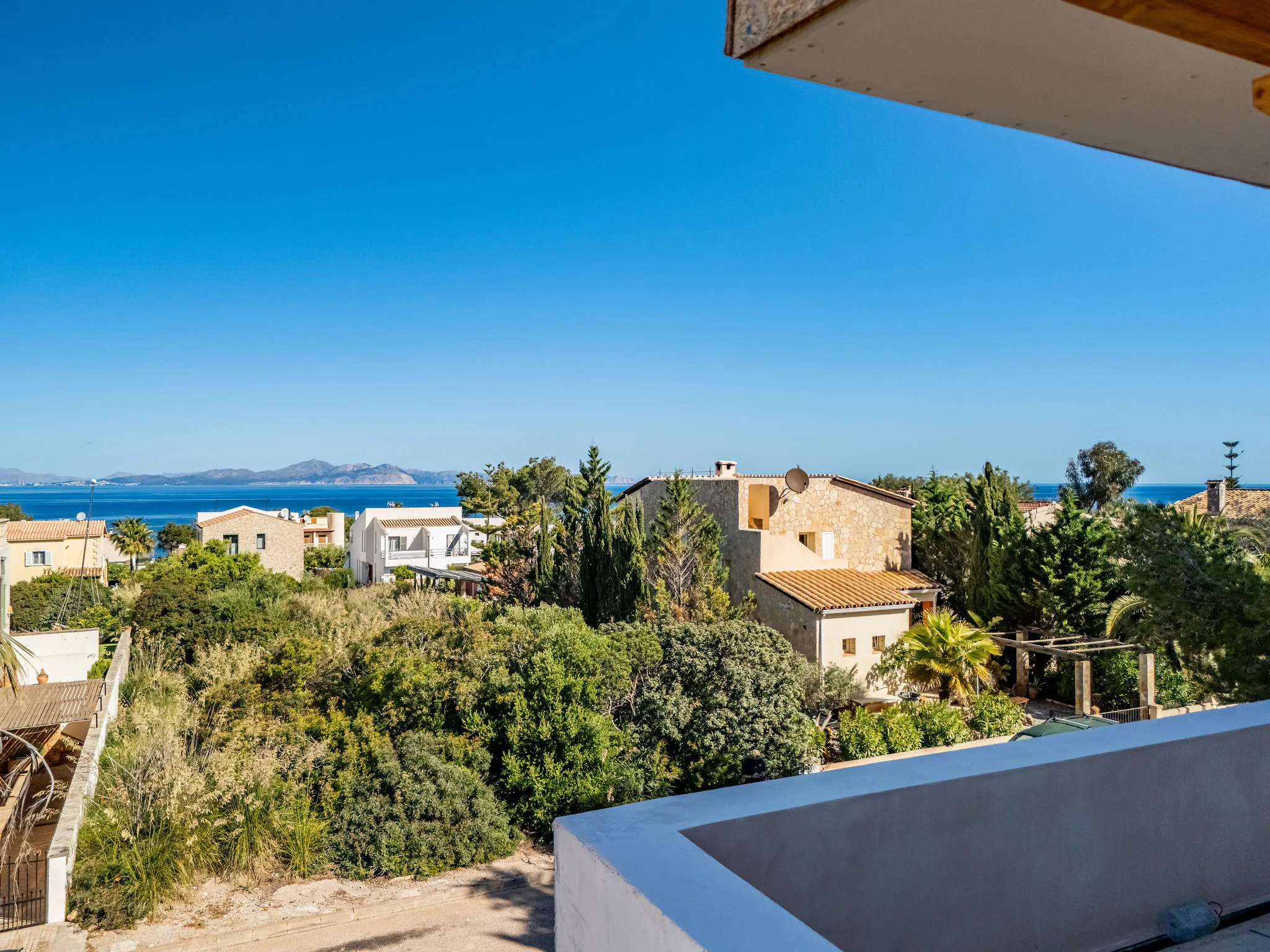 Plot with building shell in ecological construction-2