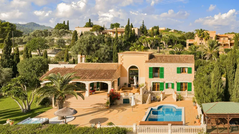 Finca near Son Servera –  with spectacular sea views and excellent connectivity